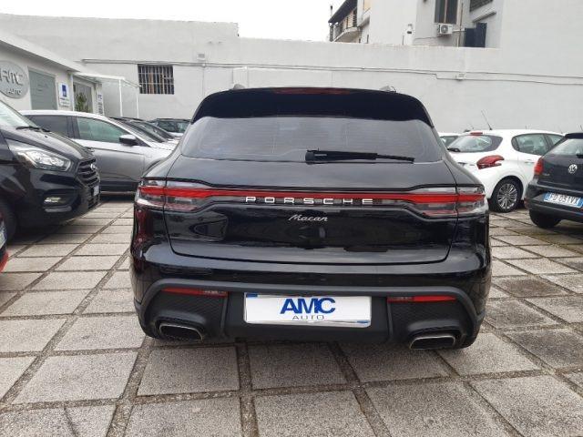 PORSCHE Macan 2.0