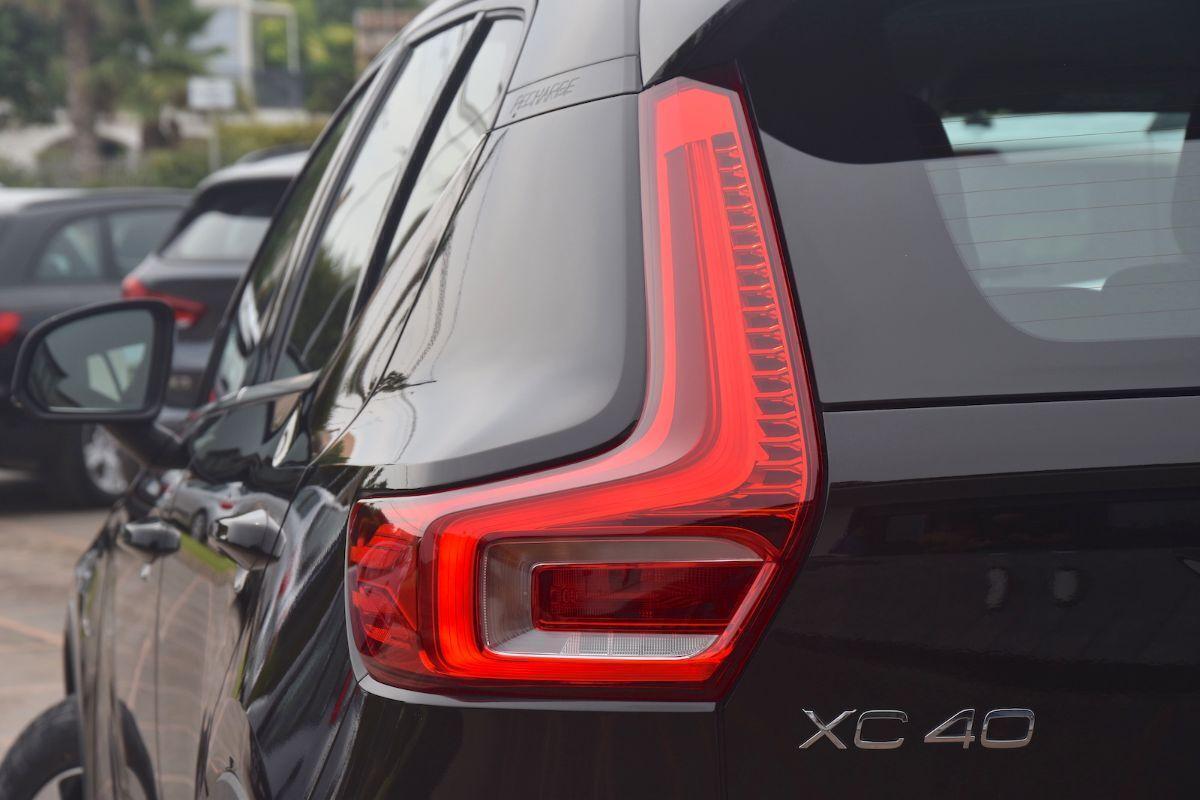 Volvo XC40 T4 Recharge Plug-in Inscription Expression