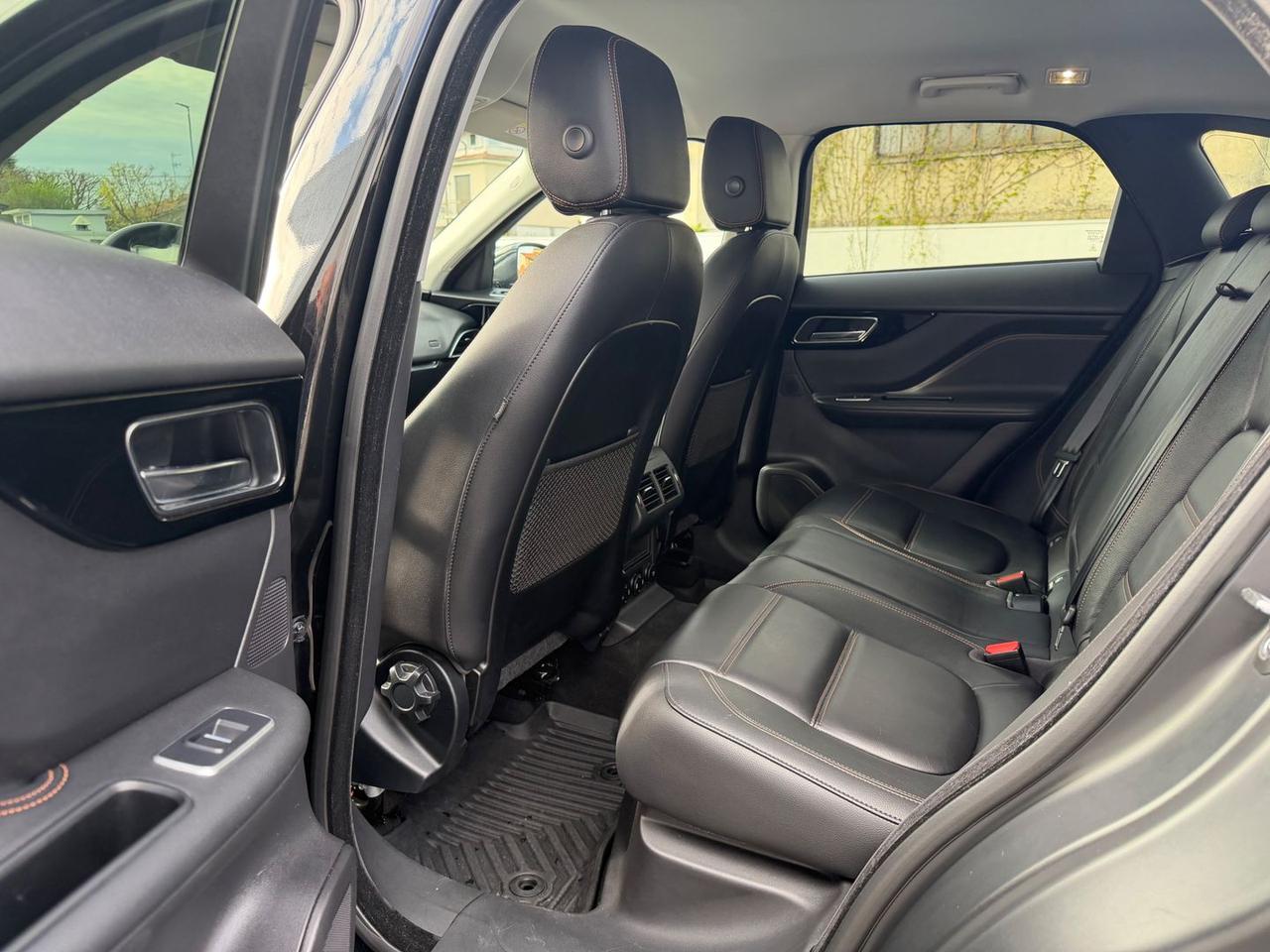 Jaguar F-Pace 2.0 20d Turbo Prestige #10220