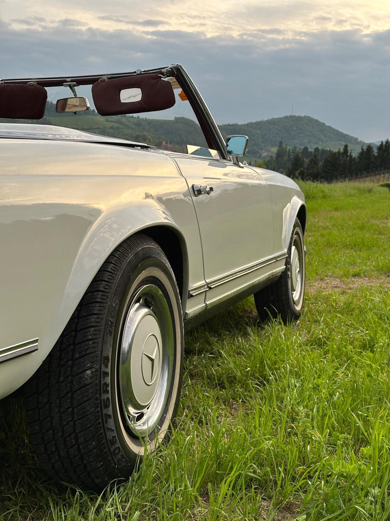 Mercedes-benz SL 230 “Pagoda”