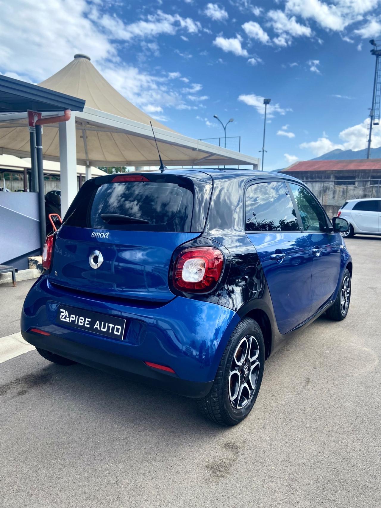 Smart ForFour 70 1.0 twinamic Safetown White