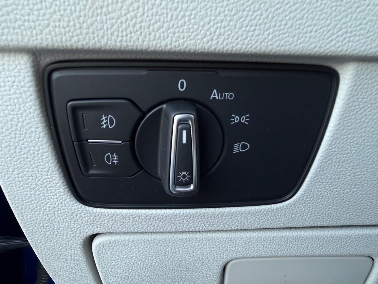 Volkswagen Passat Sw R LINE 2.0 200 CV DSG Executive