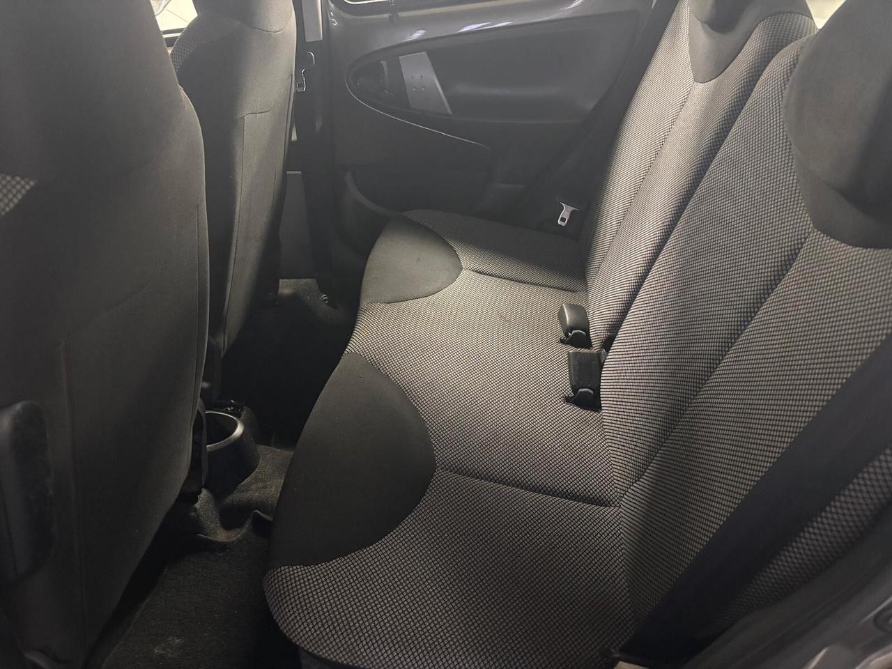 TOYOTA AYGO ANNO 2012 BZ 1.0 ADATTA NEOPATENTATI KM 90 MILA