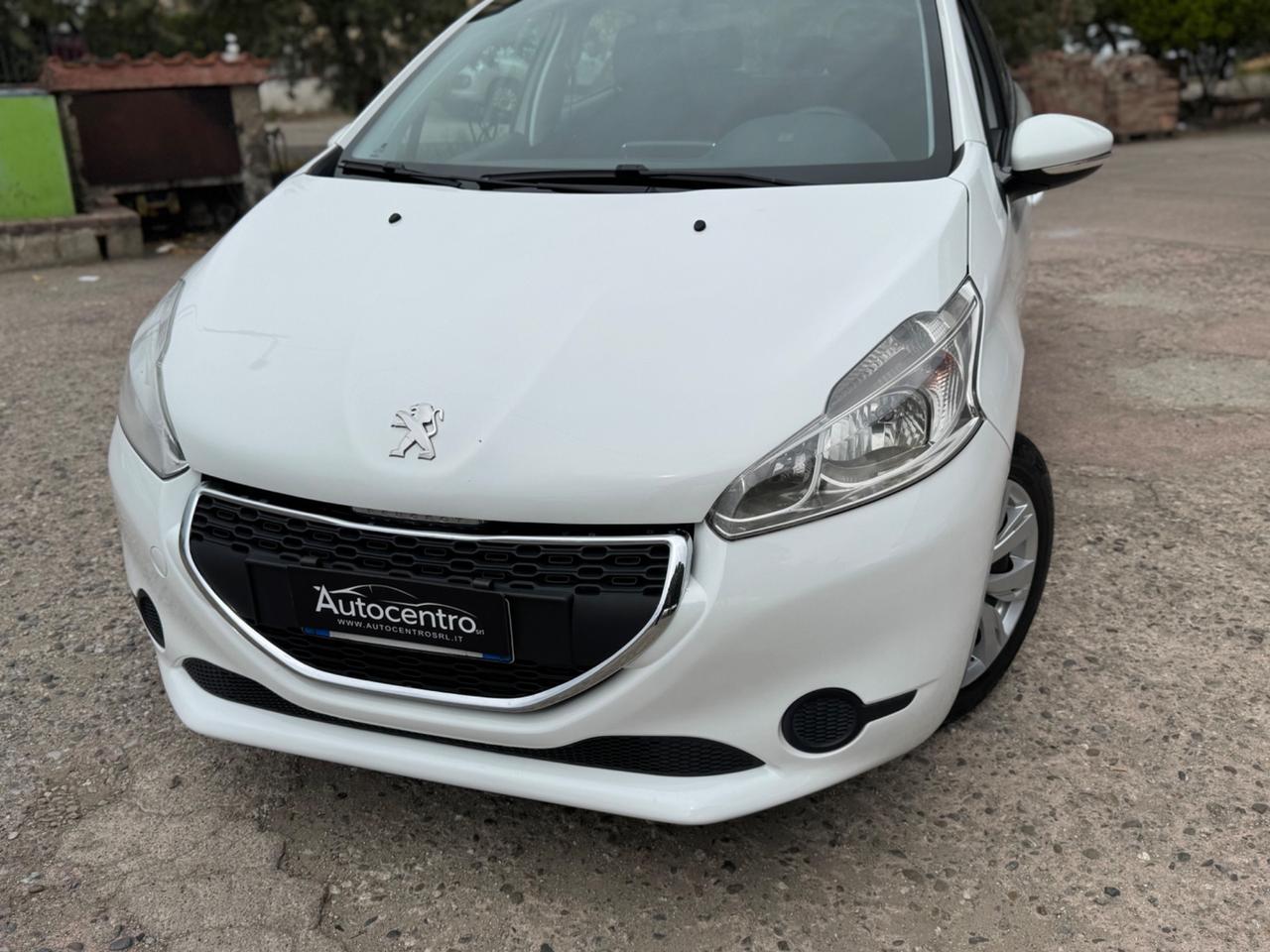 Peugeot 208 1.4 e-HDi 68 CV S&S robotizzato 5 porte Active
