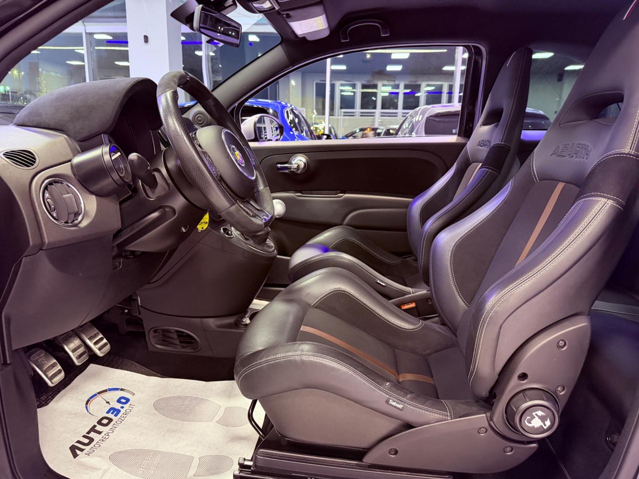 Abarth 695 1.4 Turbo T-Jet 180 CV 70° Anniversario