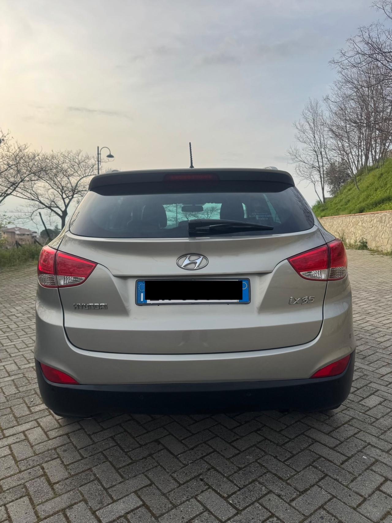 Hyundai iX35 1.7 CRDi 2WD 2011