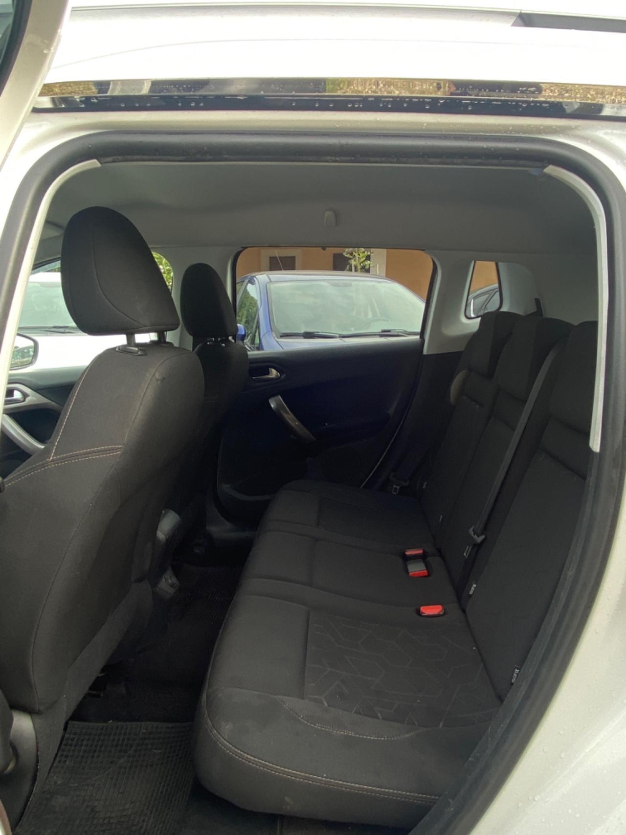 Peugeot 2008 PureTech 82 Allure