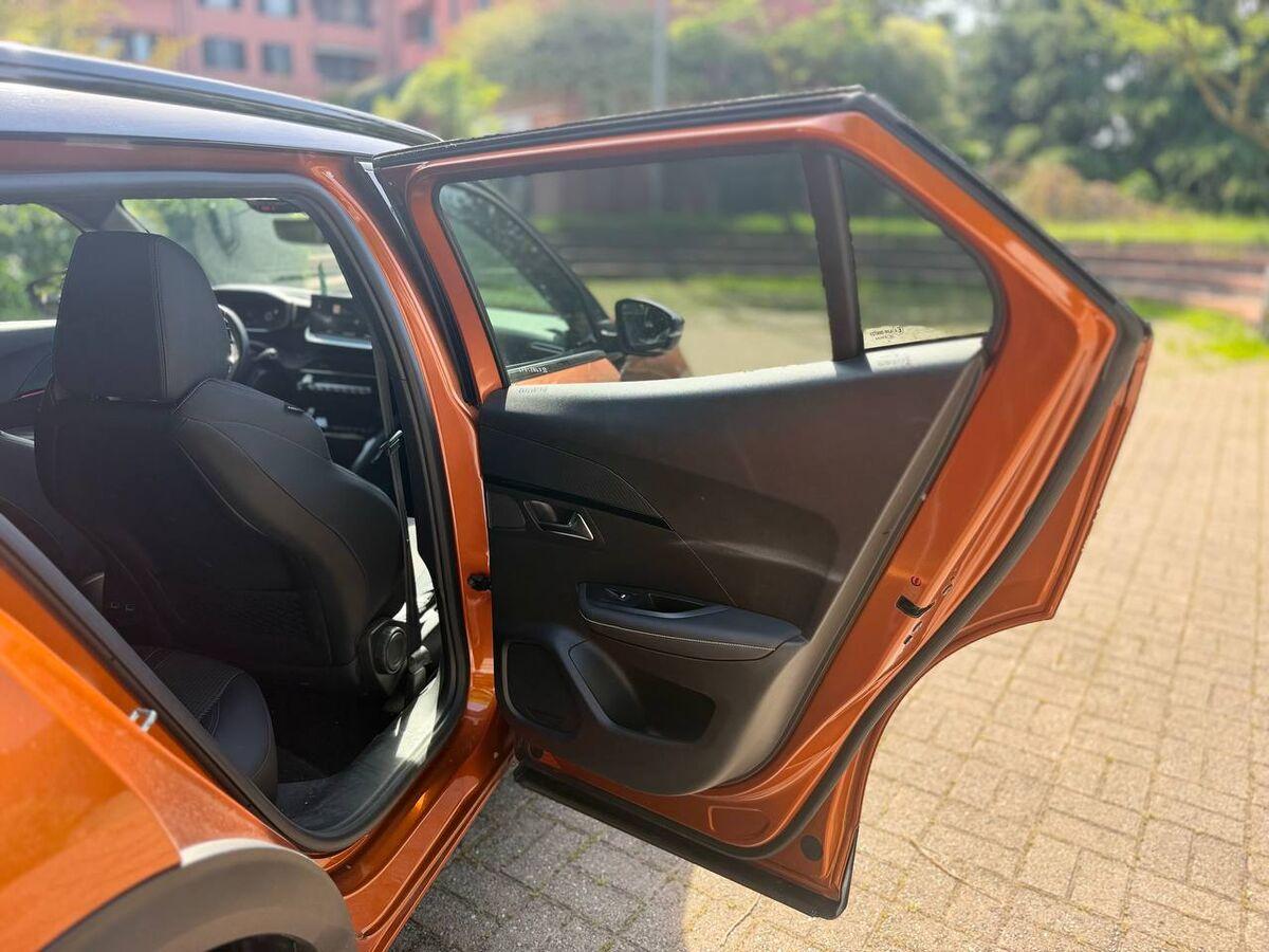 Peugeot 2008 1.5 bluehdi GT Line s&s 100cv