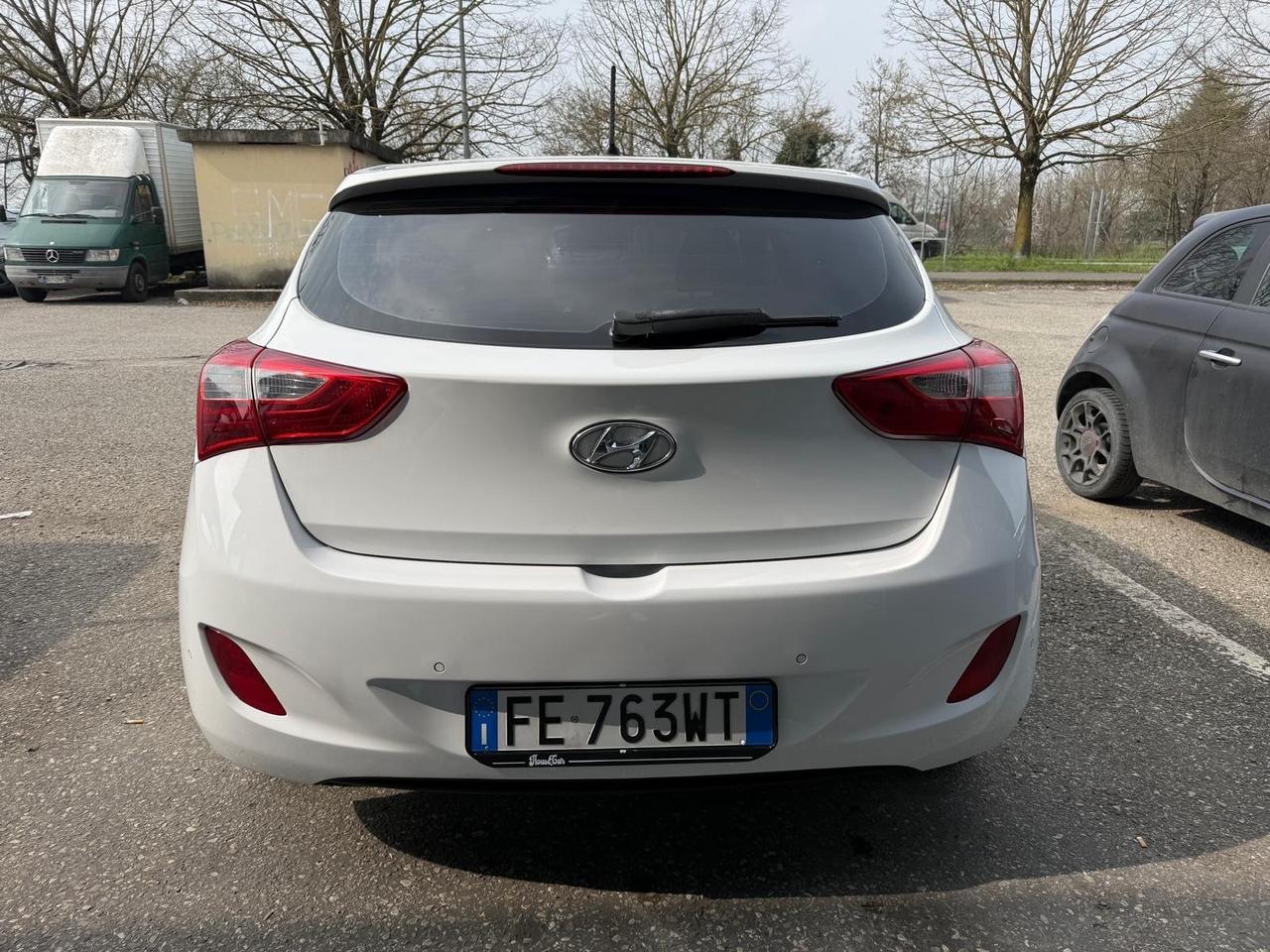 Hyundai i30 1.4 5p. OK NEOPATENTATI