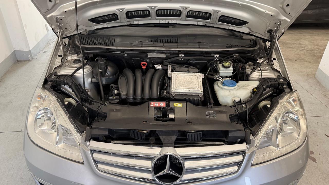 Mercedes-benz A 160 BlueEFFICIENCY Coupé Avantgarde