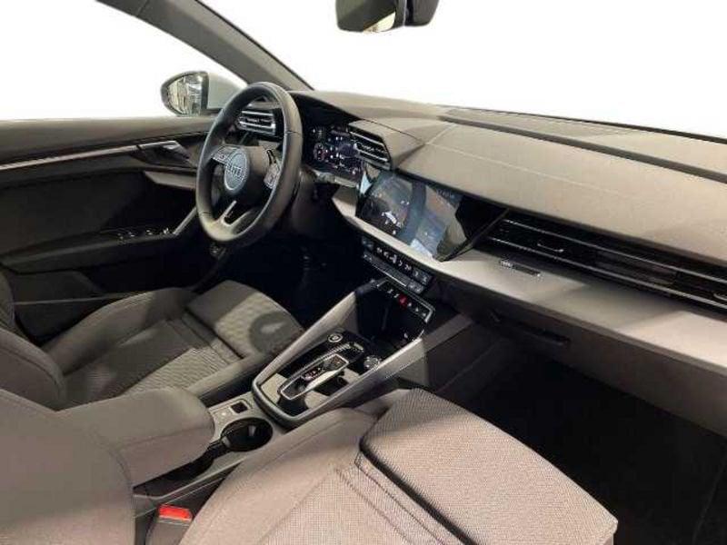 Audi A3 IV 2024 Sportback 35 2.0 tdi S line edition s-tronic