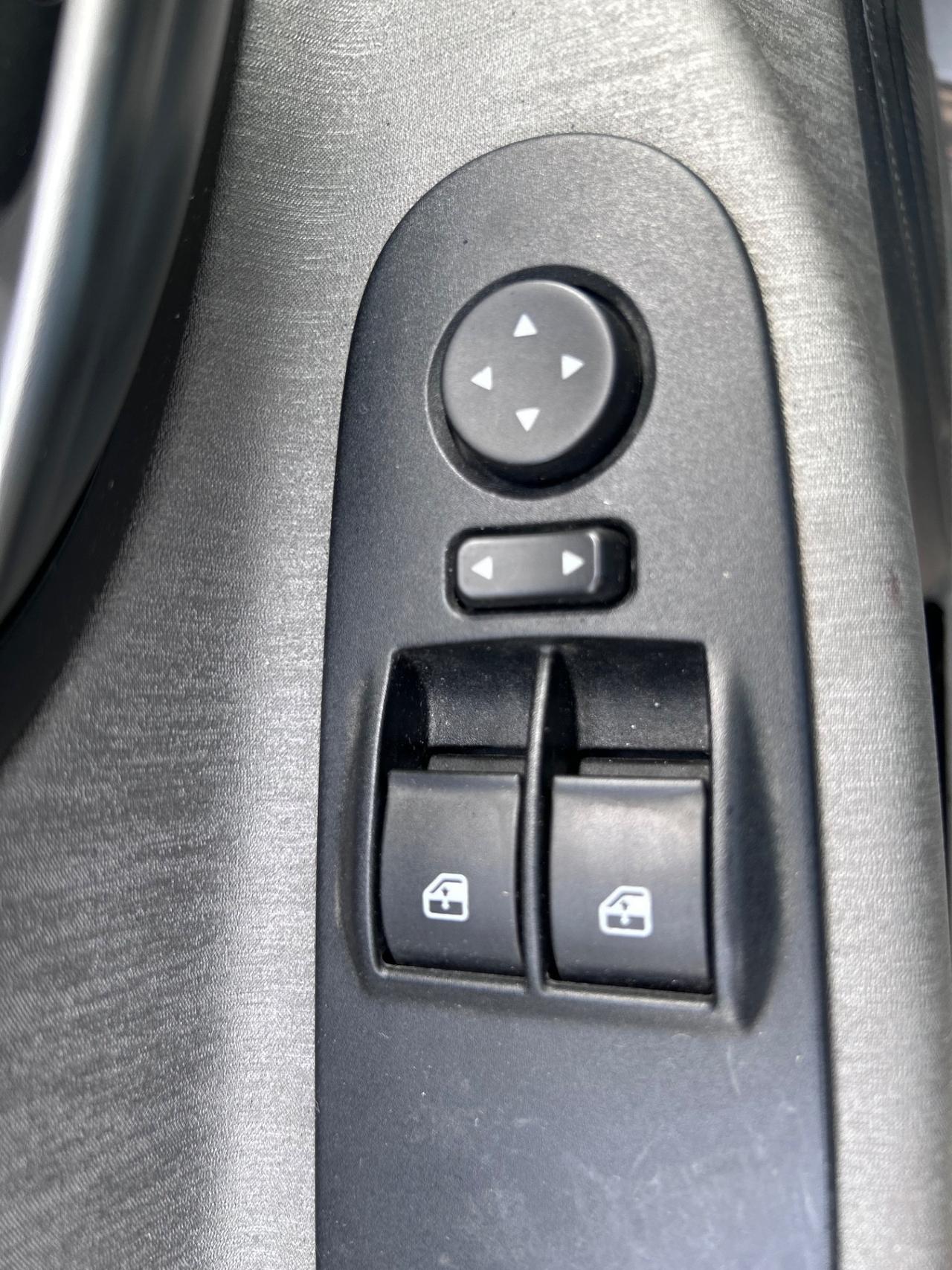 Lancia Ypsilon 0.9 TwinAir 85 CV 5 porte Metano Ecochic Gold