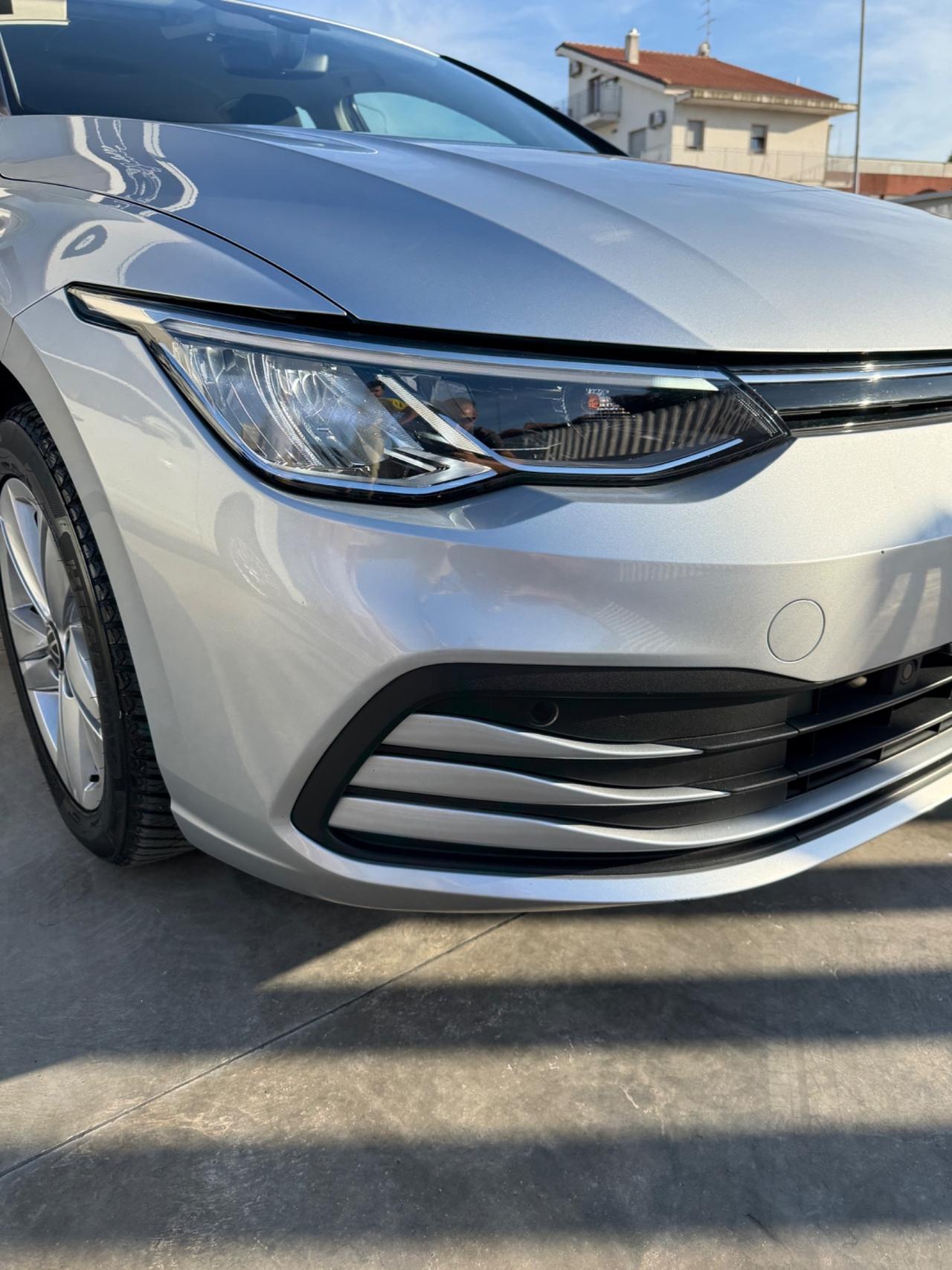 Volkswagen Golf 1.0 eTSI EVO DSG Life