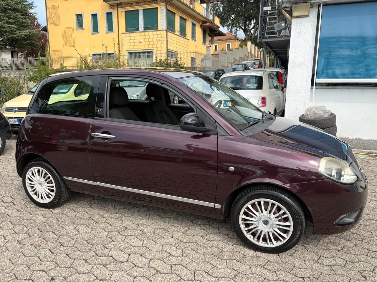 Lancia Ypsilon 1.2 69 CV Argento