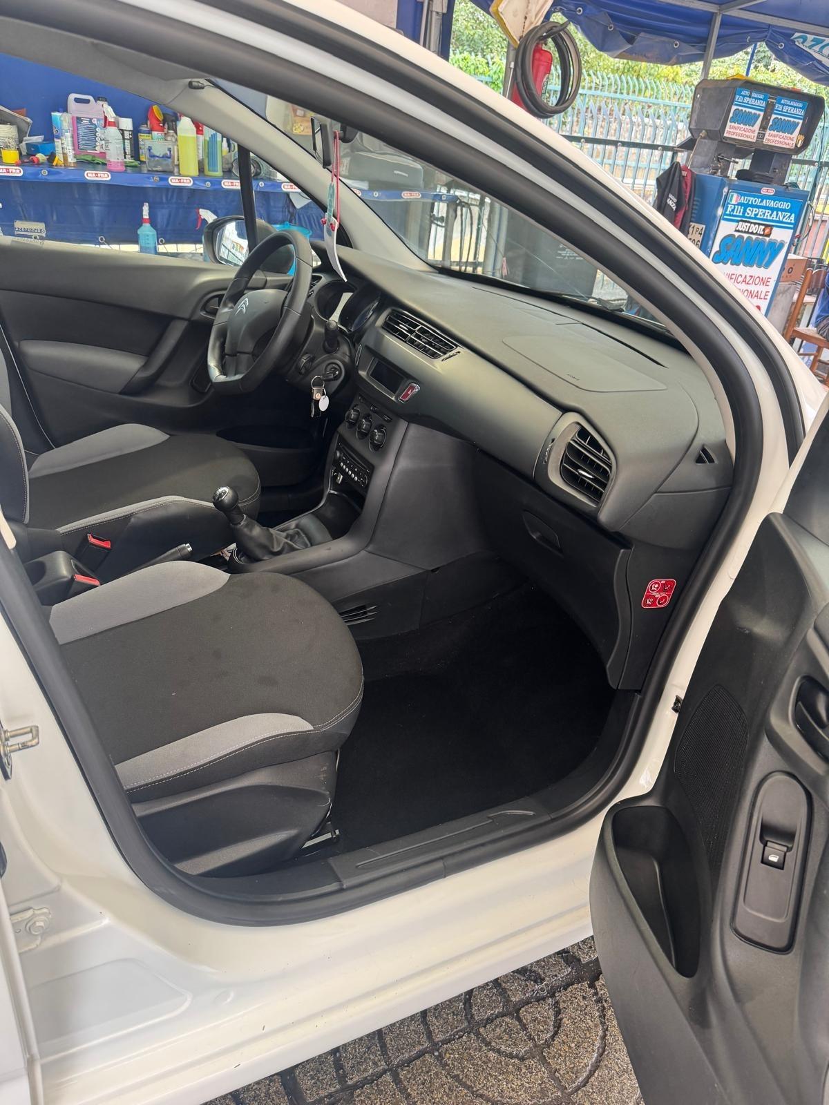Citroen C3 1.4 HDi 70CV FAP Van Attraction