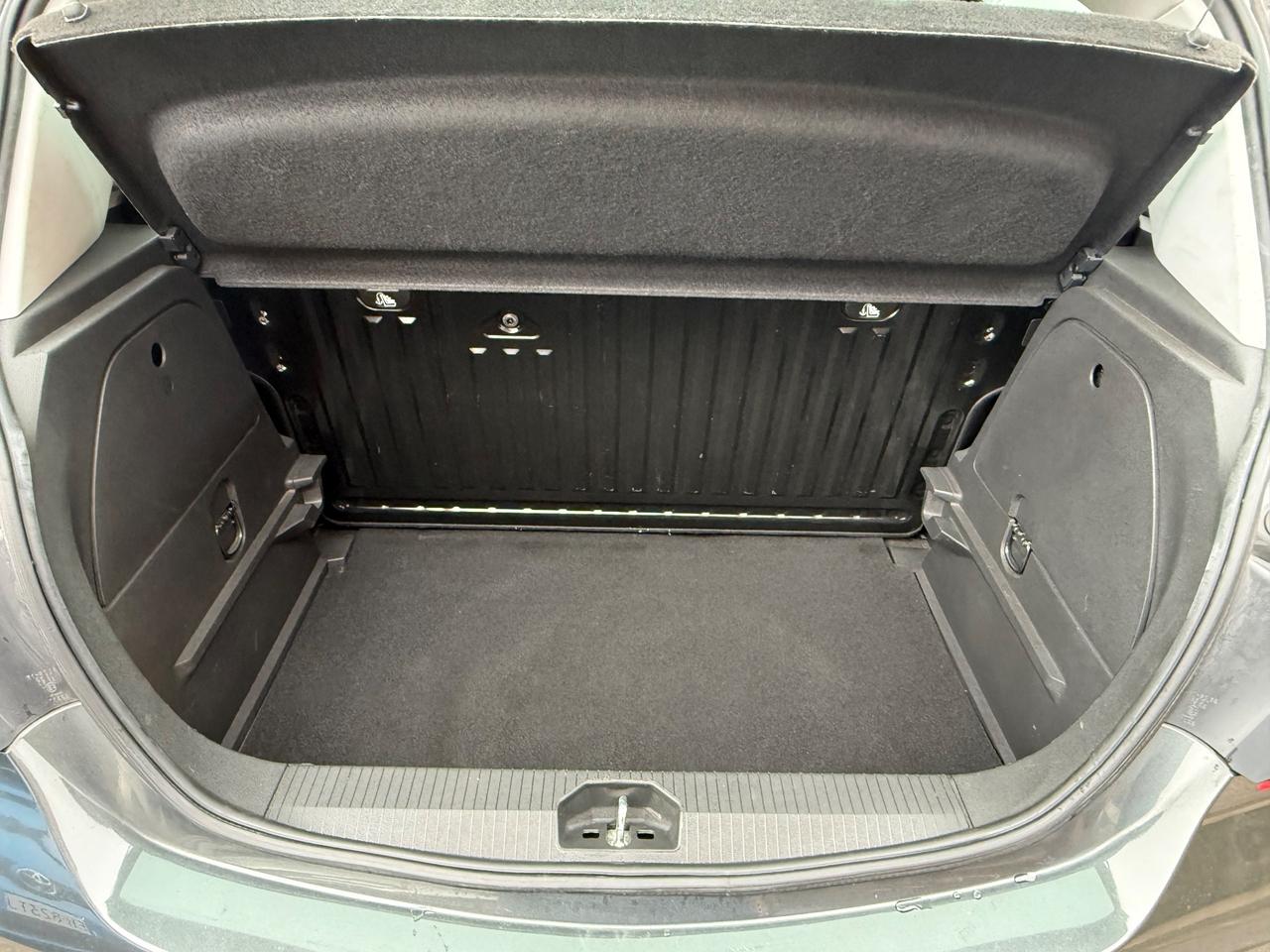 Opel Corsa 1.4 90CV 5 porte Innovation