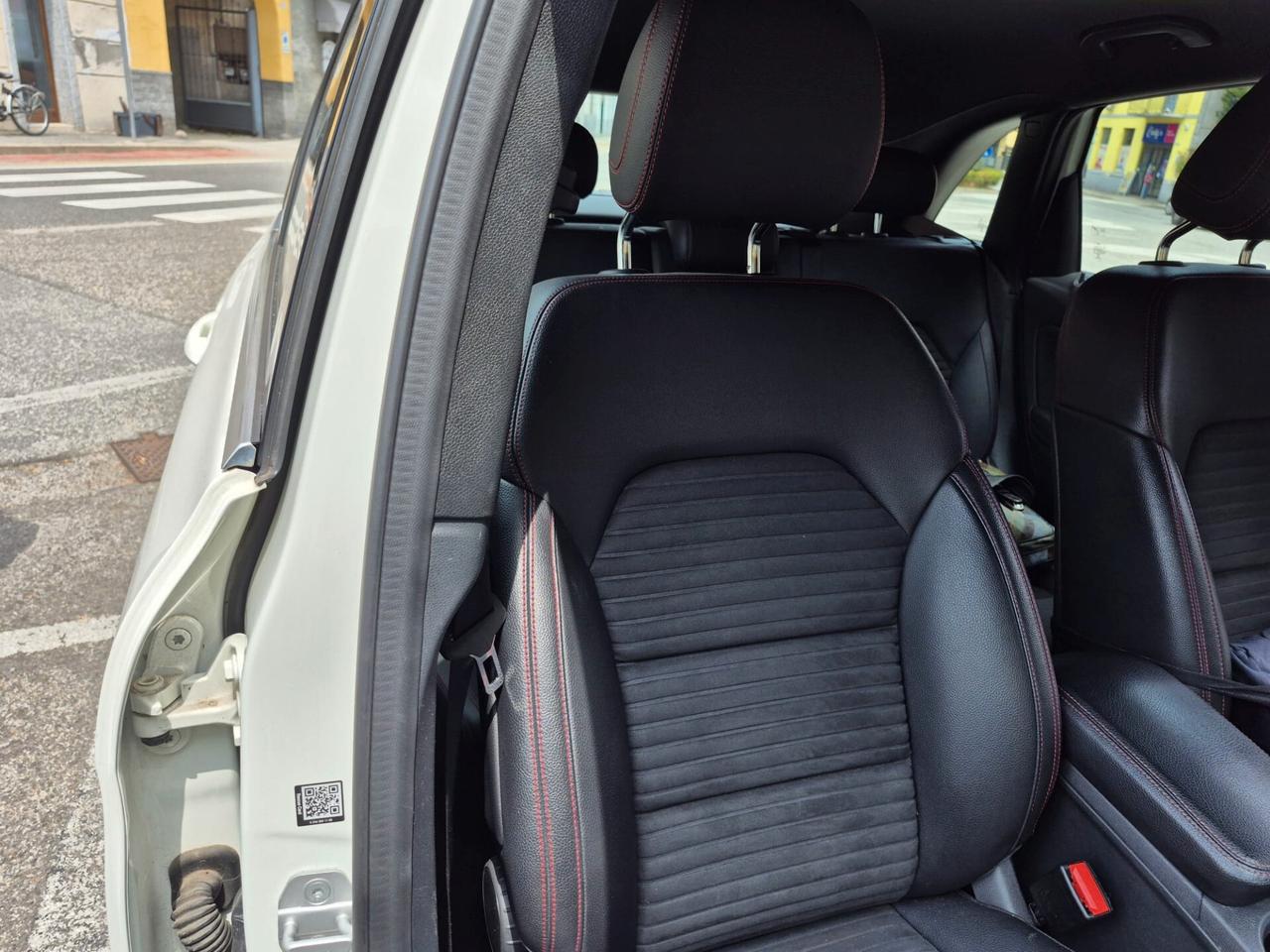Mercedes B 200 d Automatic PACK AMG