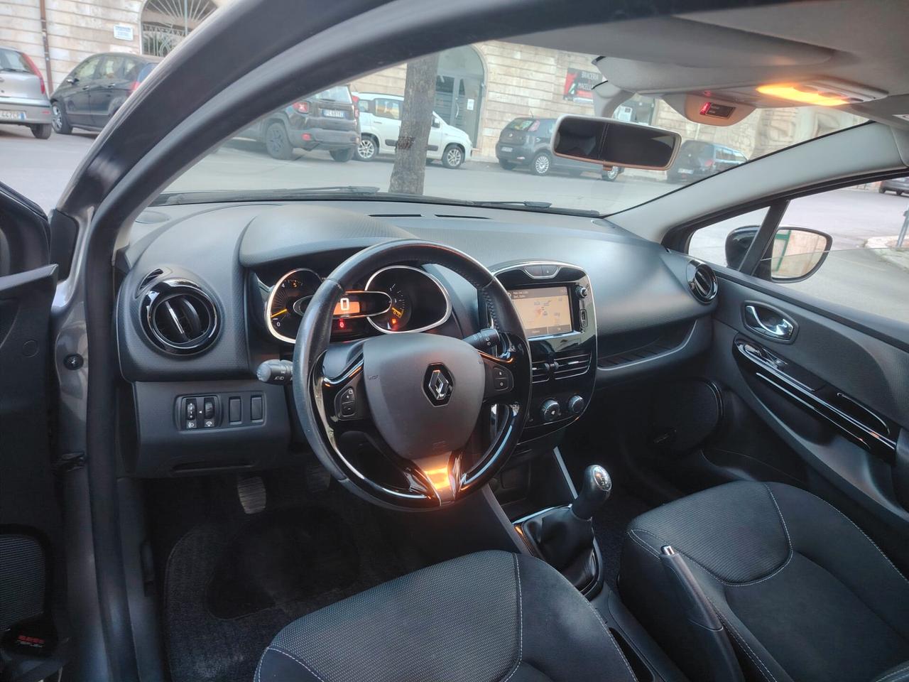 Renault Clio 1.5 dCi 8V 75CV 5 porte Wave