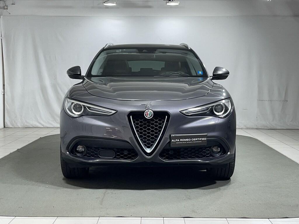 Alfa Romeo Stelvio 2.2 t Business Q4 210cv auto my19