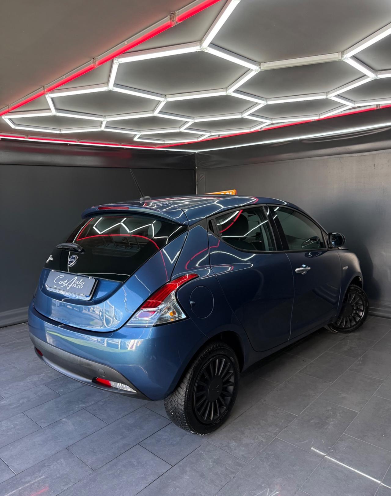 Lancia Ypsilon 1.2 GPL Alberta Ferretti 10/2022