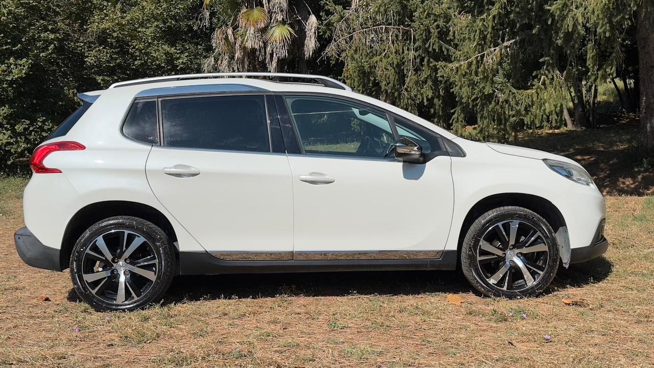 Peugeot 2008 BlueHDi 100 Black Matt 2015 LEGGI TESTO