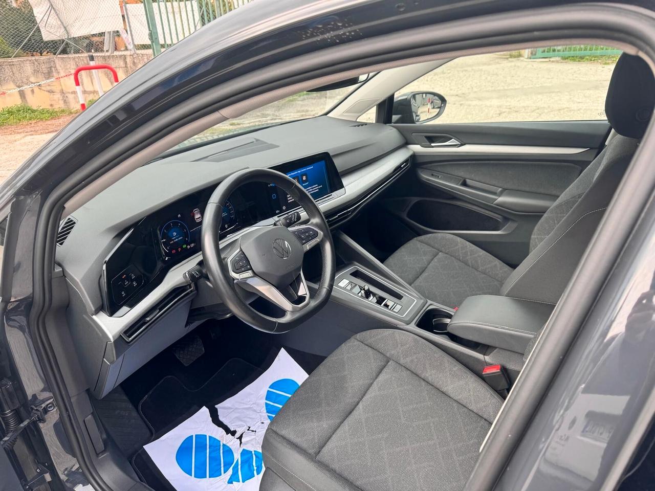 Volkswagen Golf 1.5 TGI DSG Life