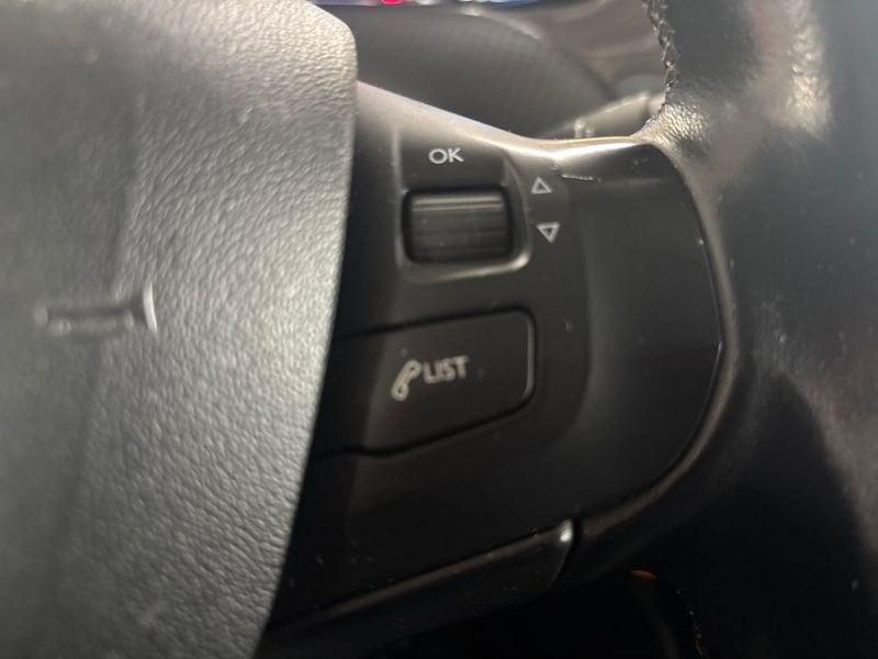 Peugeot 2008 BlueHDi 100 Black Matt