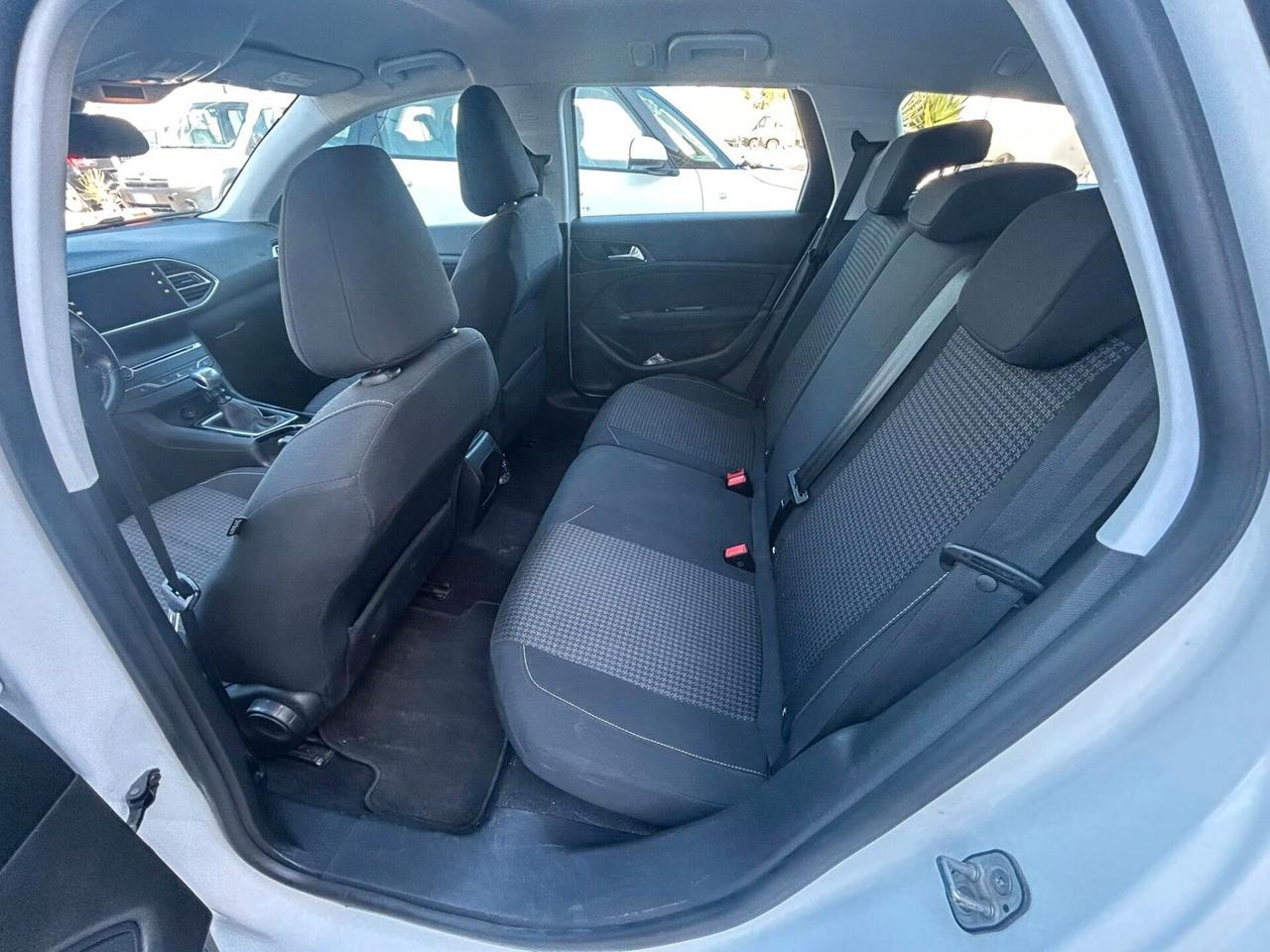 Peugeot 308 1.5 BlueHDi 130cv SW Business