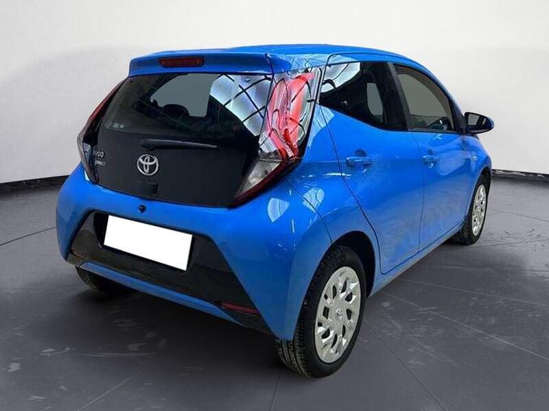 Toyota Aygo 1.0 x-cool 72 CV