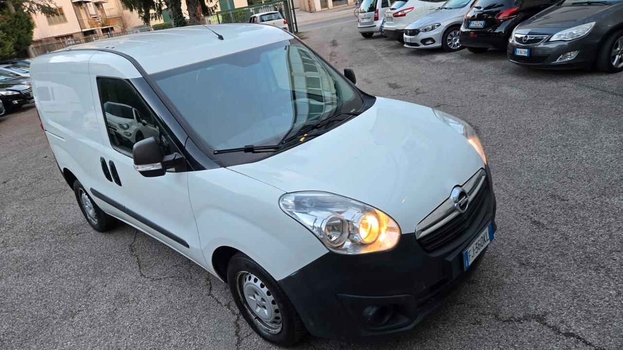 Opel Combo 1.6 CDTI 105CV Van (1000kg)Diesel E6