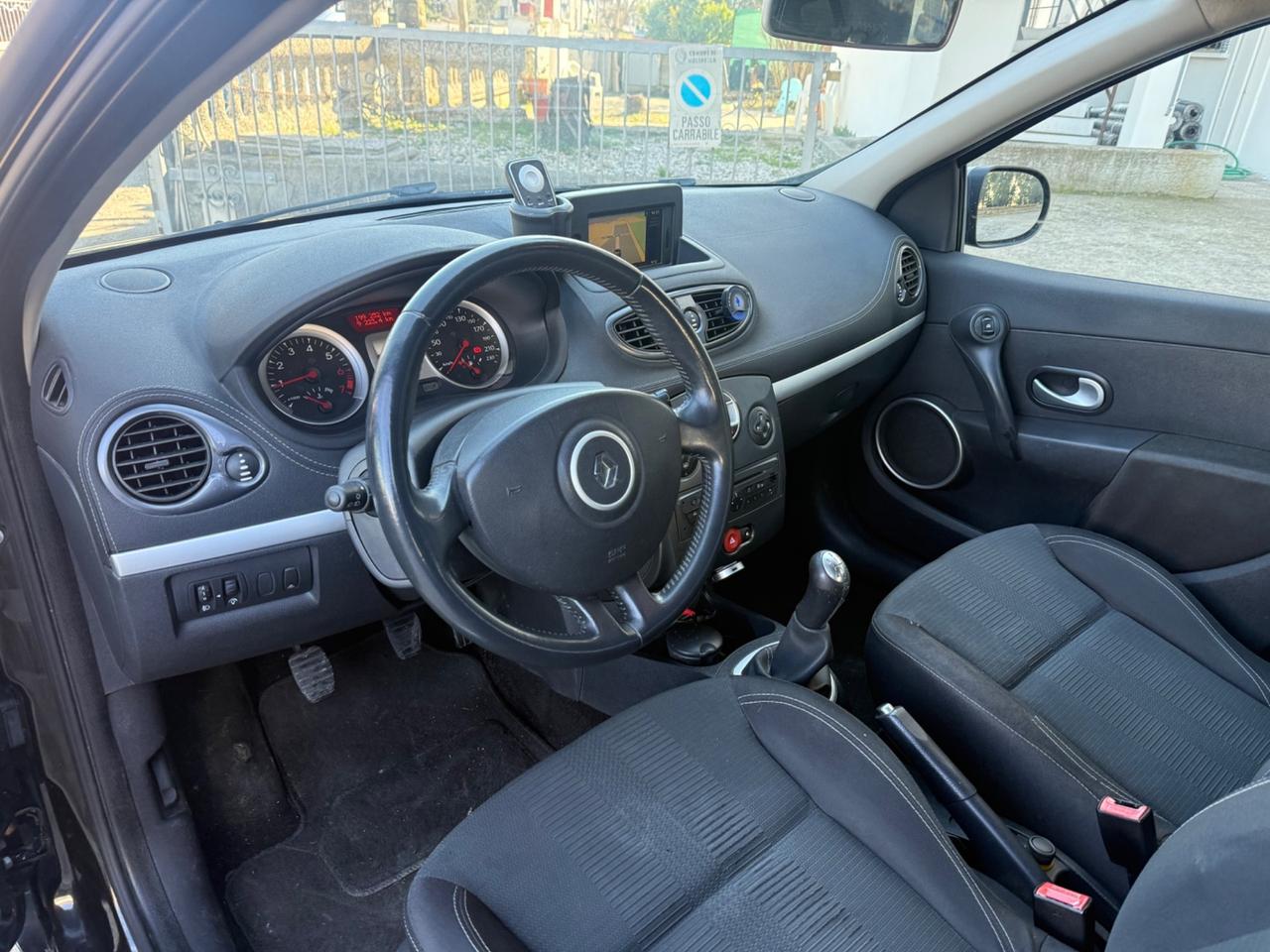 RENAULT CLIO 1.2 BENZINA FULL OPT 2011 UNICO PROP