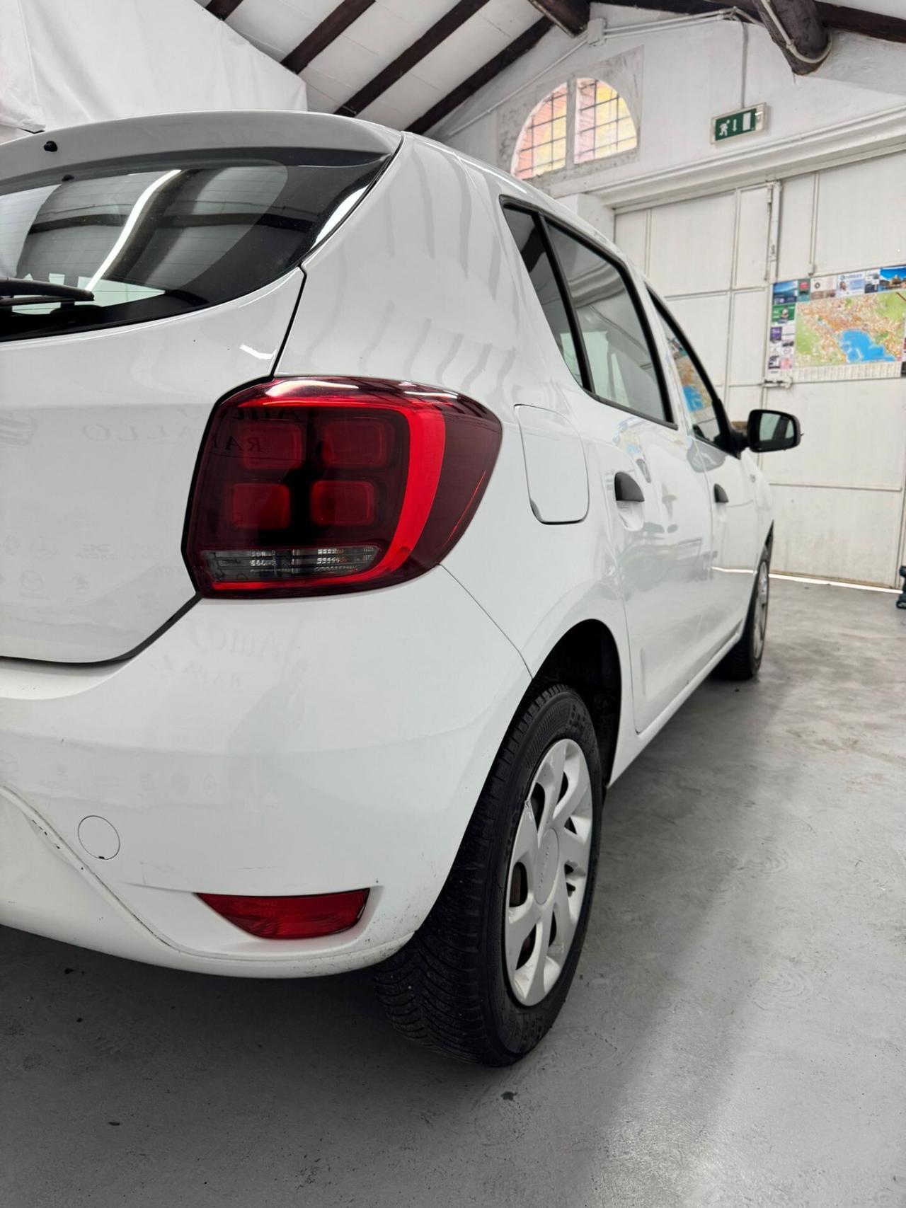 Dacia Sandero 1.0 SCe 12V 75CV Lauréate