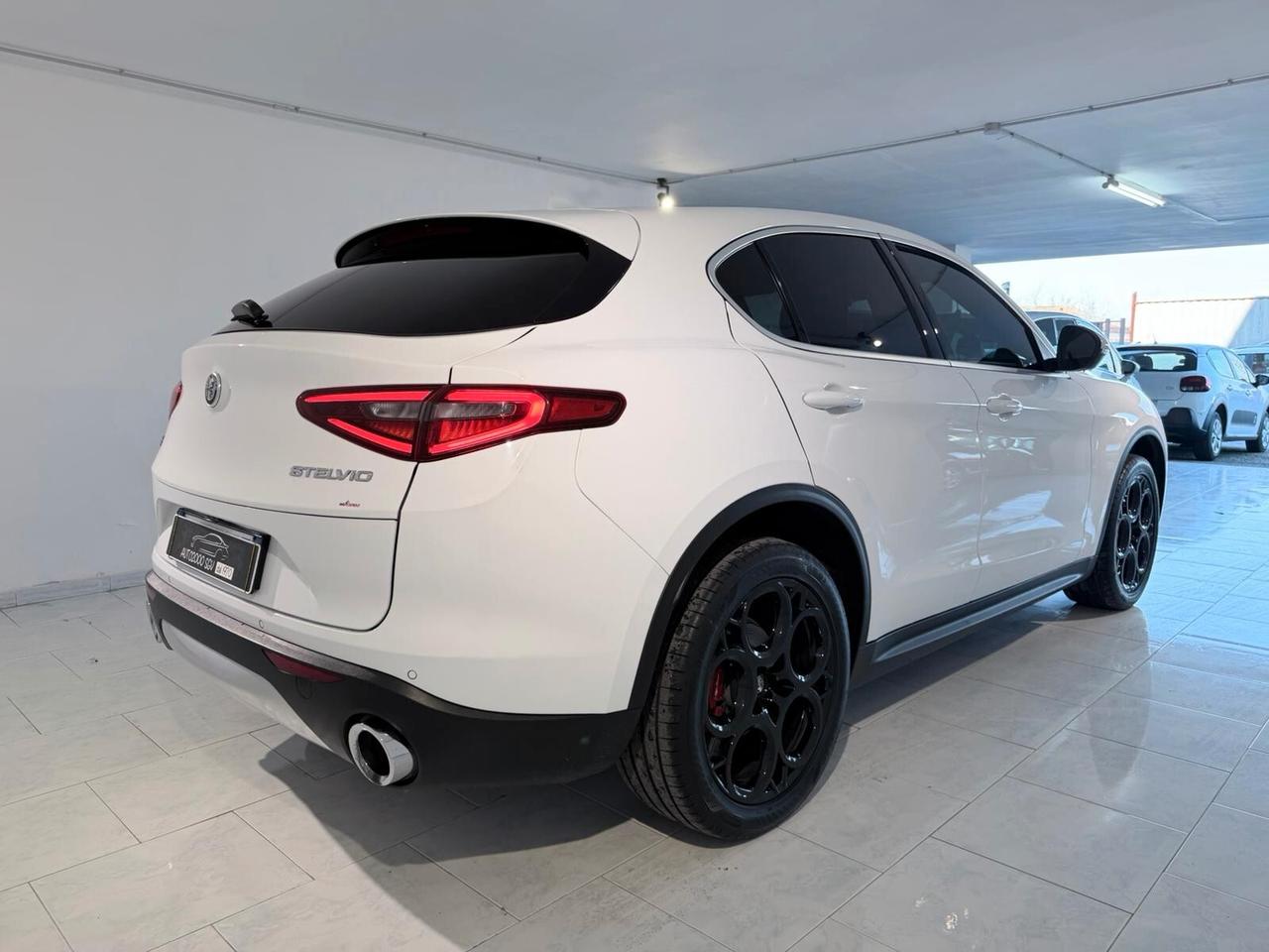 Alfa Romeo Stelvio Q4 2.2TDI 210CV PRONTA CONSEGNA
