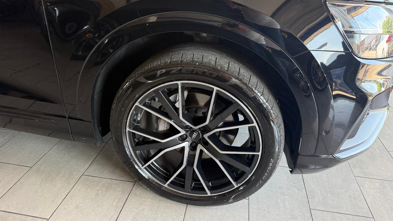 AUDI Q8 TDI 231 CV TETTO APRIBILE UFF ITALIA