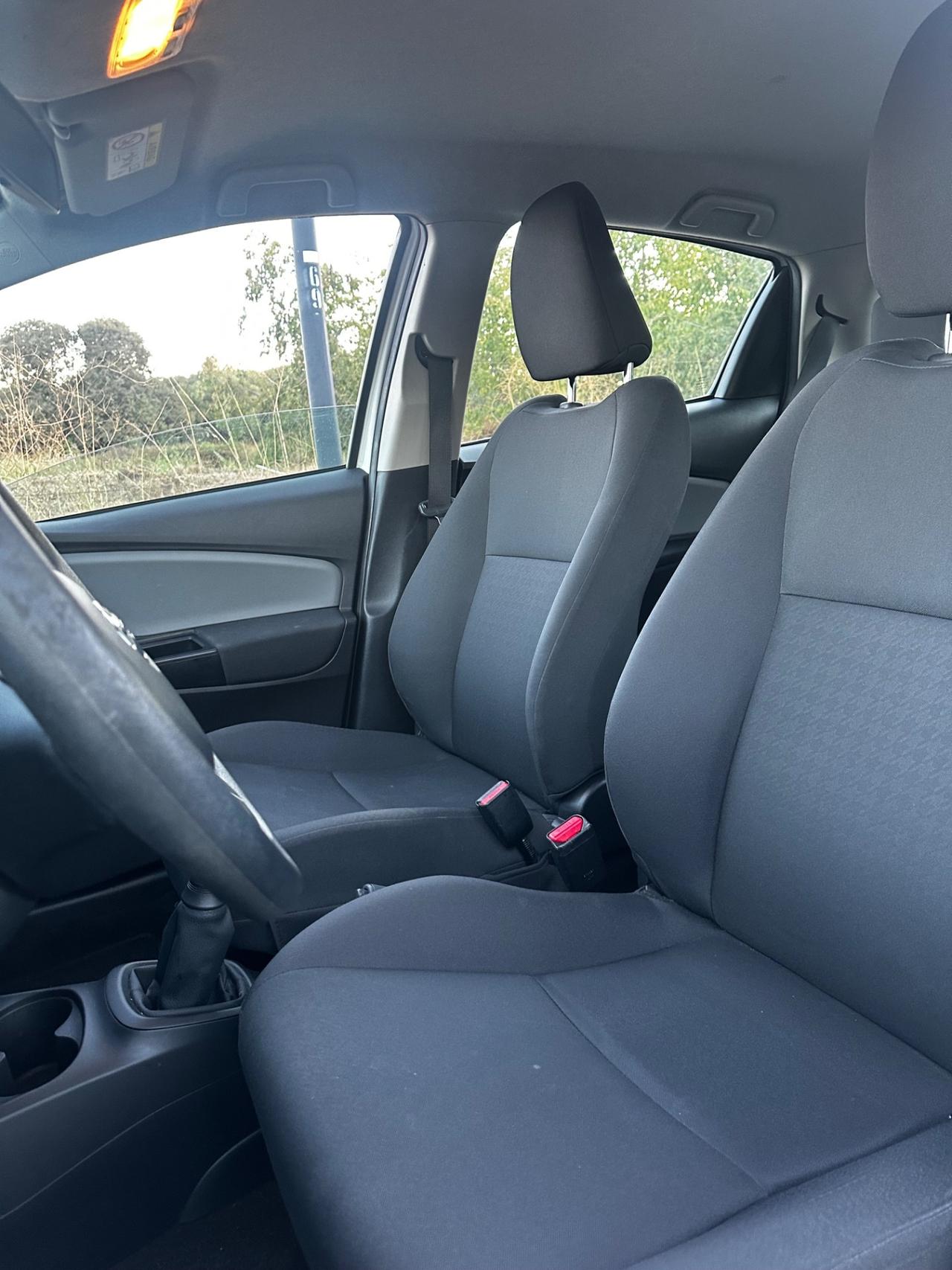 Toyota Yaris 1.0 72 CV 5 porte Cool