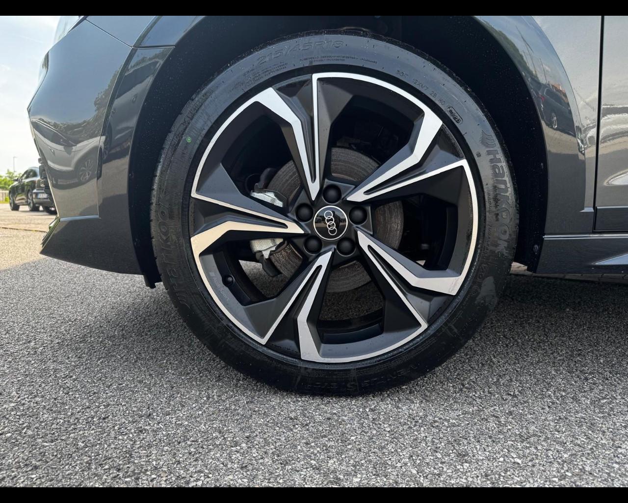 AUDI A1 ALLSTREET 35 TFSI S-TRONIC IDENTITY CONTRAST