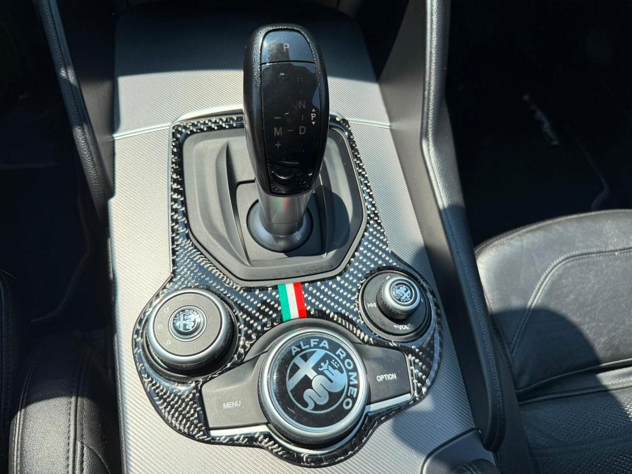 Alfa Romeo Giulia 2.2 Turbodiesel 210 CV AT8 AWD Q4 Veloce