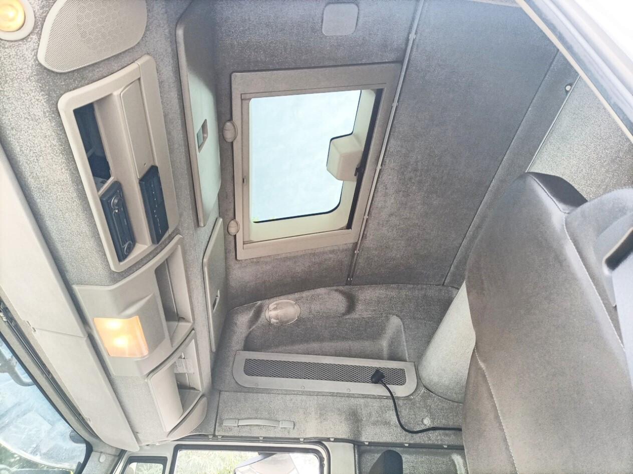 IVECO EUROCARGO 180E28 centina registrabile