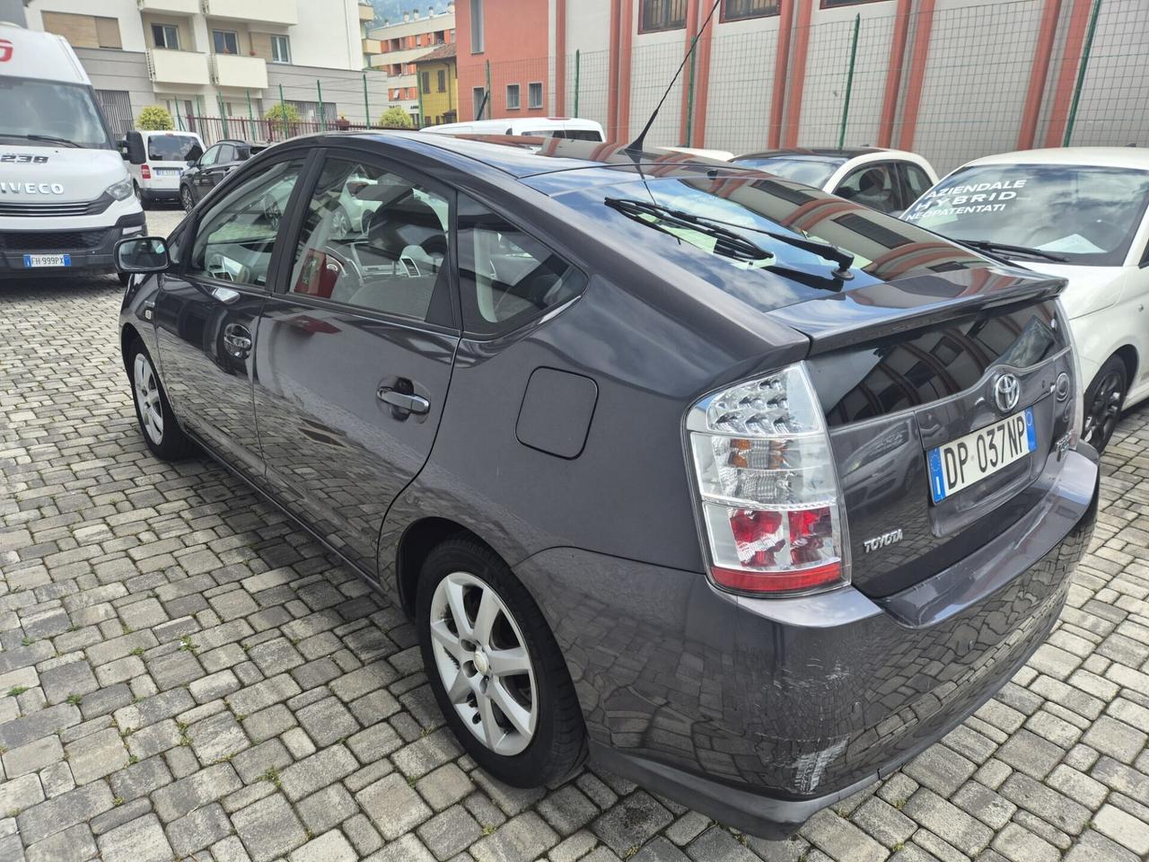 Toyota Prius 1.5i 16V IBRIDA AUTOMATICA 89000KM!!!
