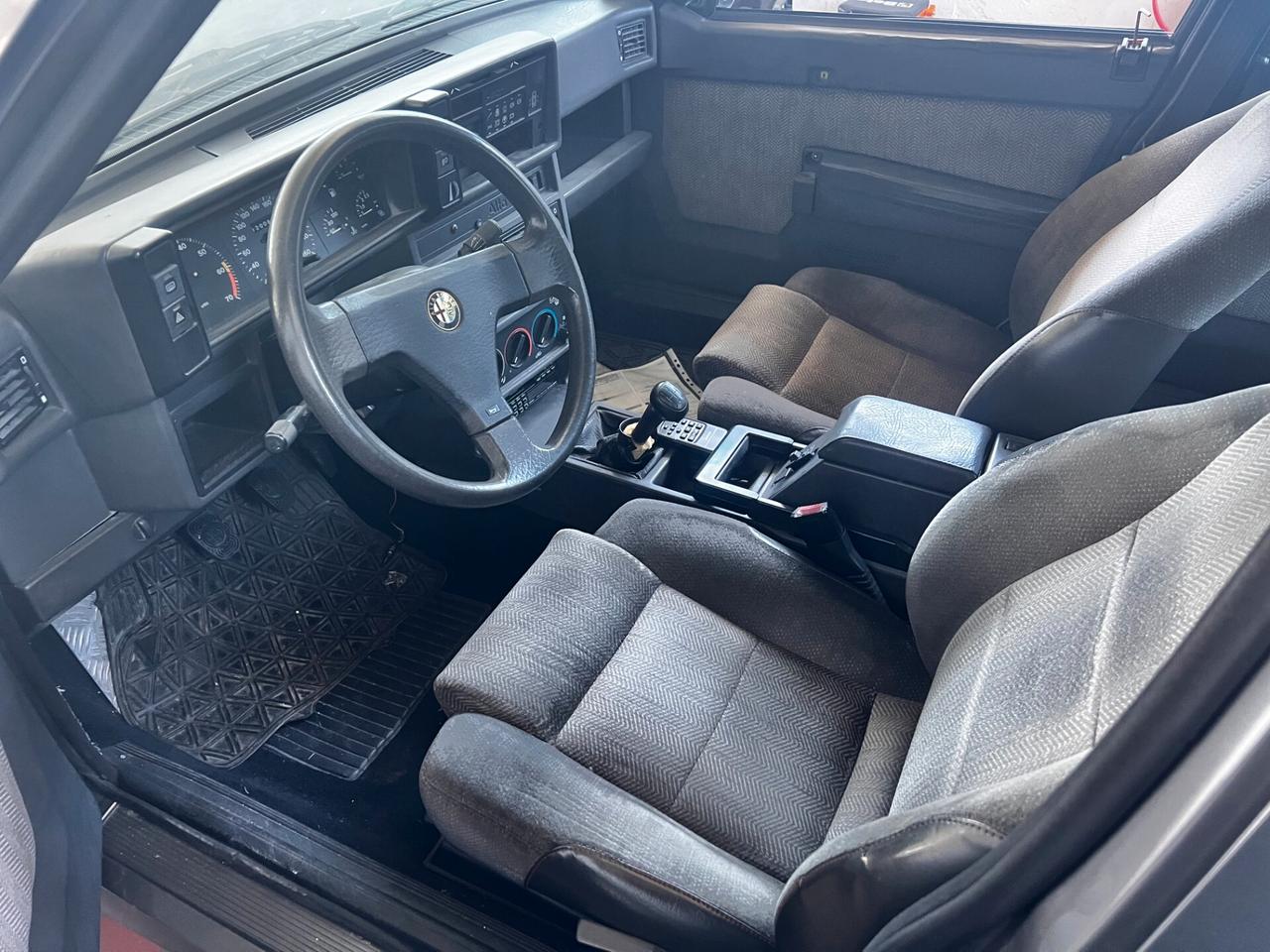 Alfa Romeo 75 1.8i turbo America
