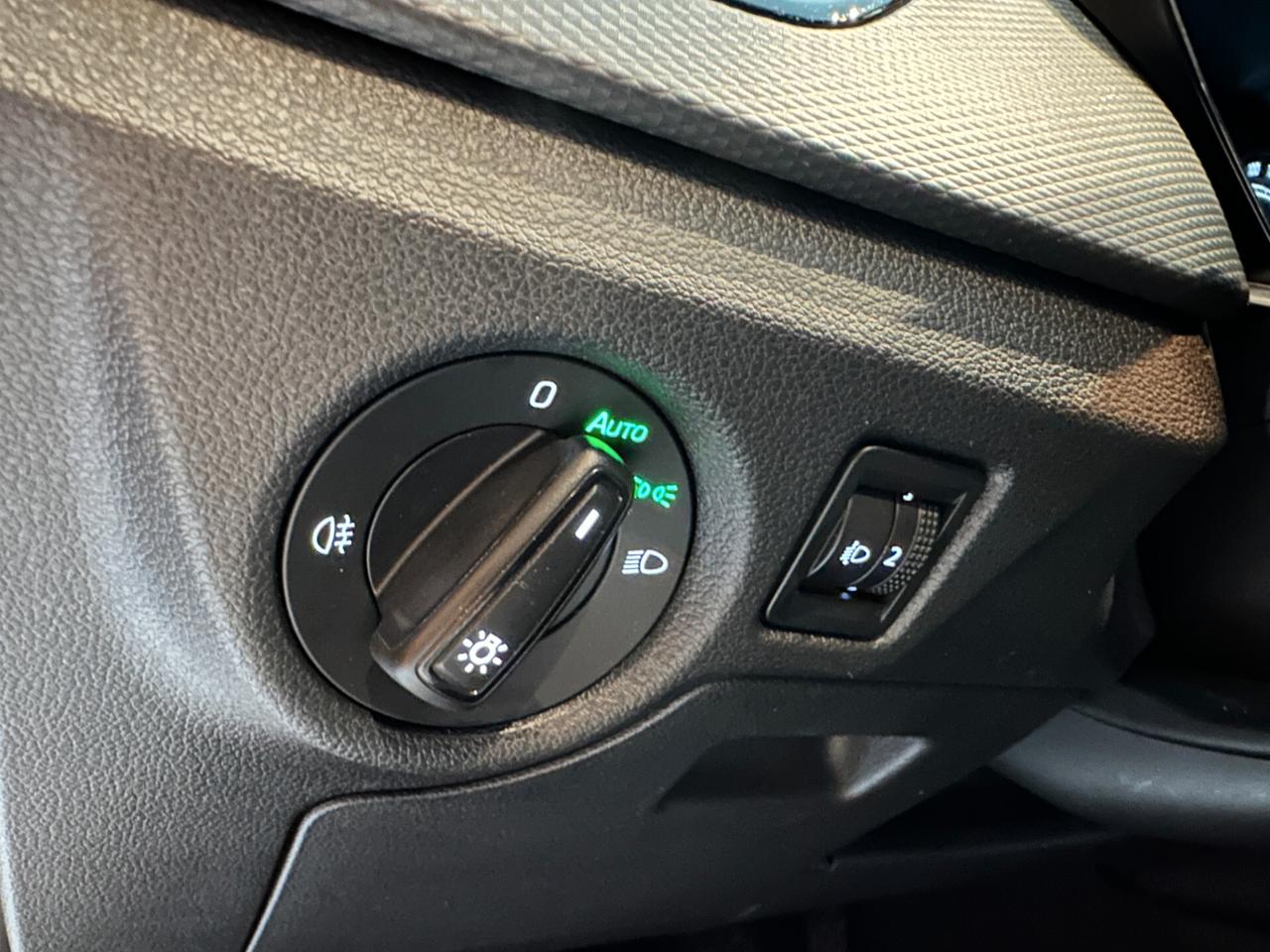 Skoda Kamiq 1.0 TSI Ambition Black Dots