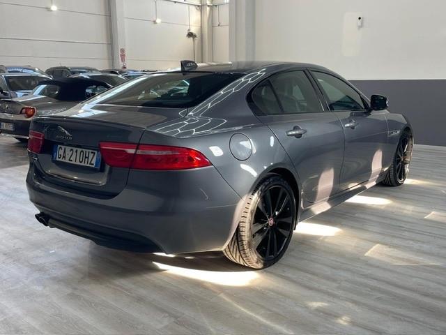 Jaguar XE 2.0 D 180 CV AWD aut. R-Sport
