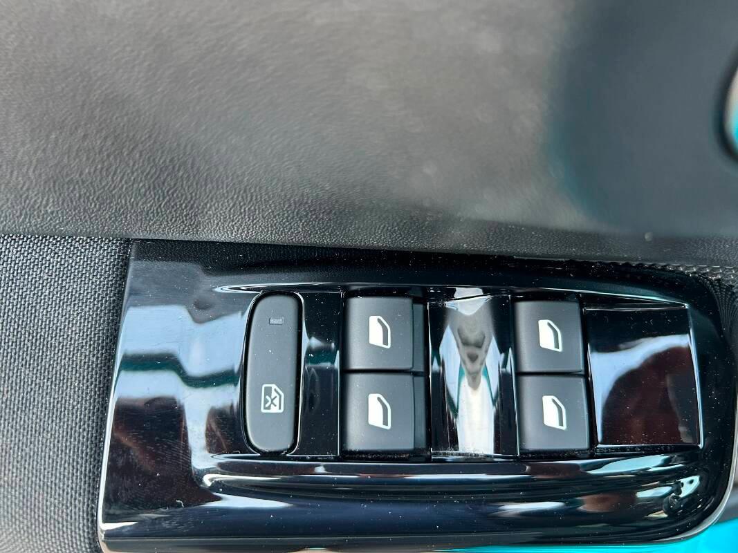 Citroen C3 1.5 bluehdi Shine s&s 100cv 6m