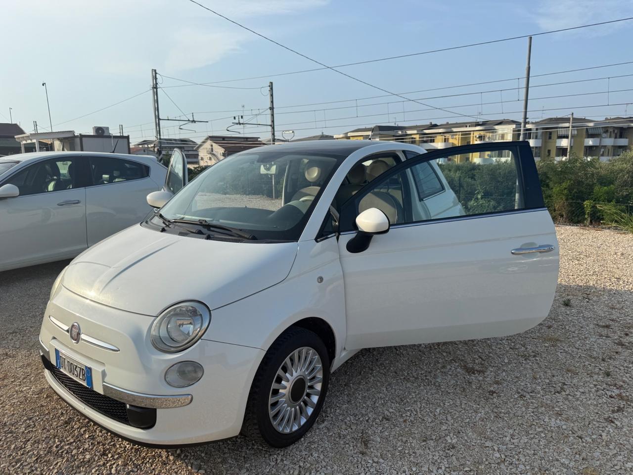 Fiat 500 1.2 Lounge 3.999€ PERMUTE