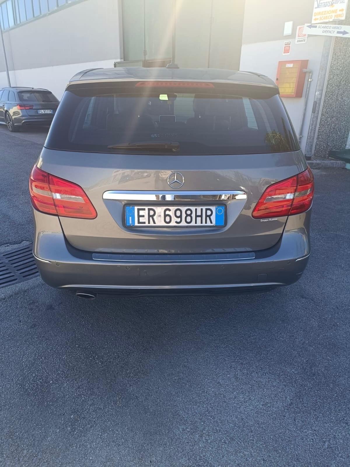 Mercedes-benz B 180 CDI BlueEFFICIENCY Premium
