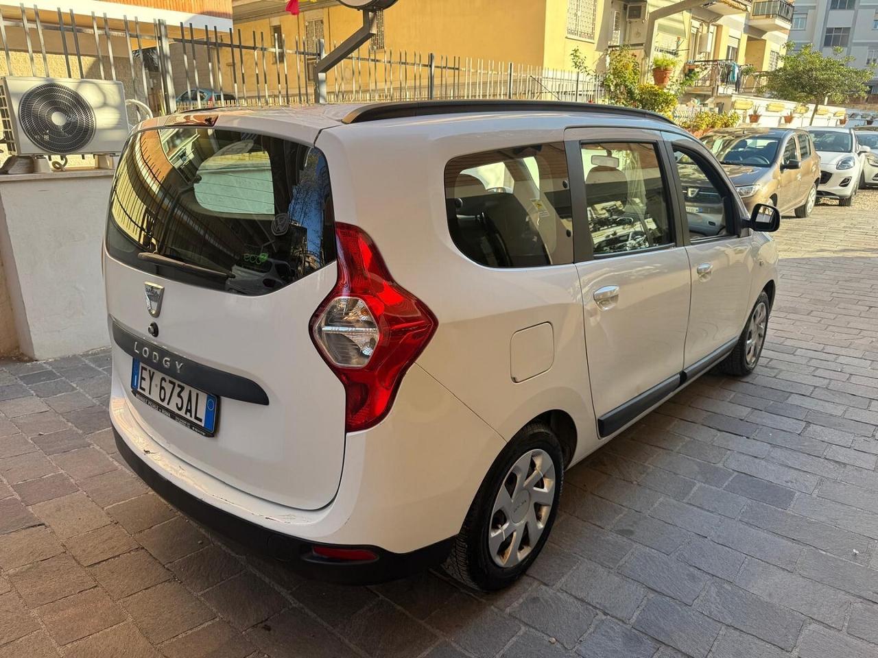 DACIA Lodgy 1.5 dCi 8V 110CV 7 posti Laureate