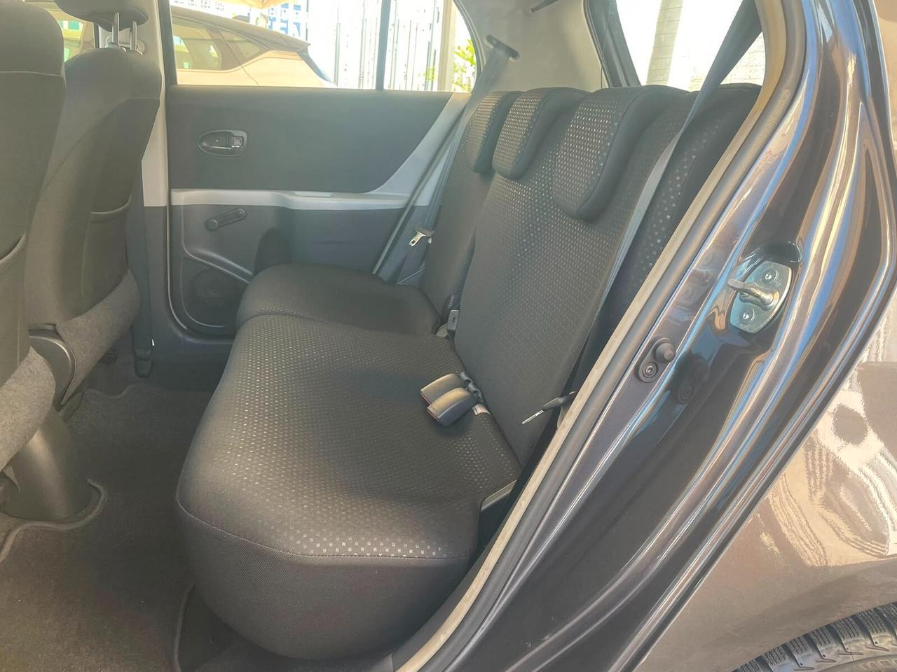 Toyota Yaris 1.4 D-4D DPF 5 porte Sol