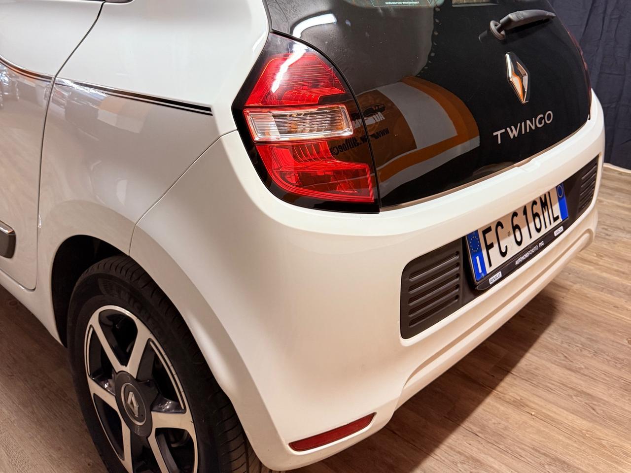 MERAVIGLIOSA RENAULT TWINGO CON SOLI 80.769 KM ADATTA A NEOPATENTATI