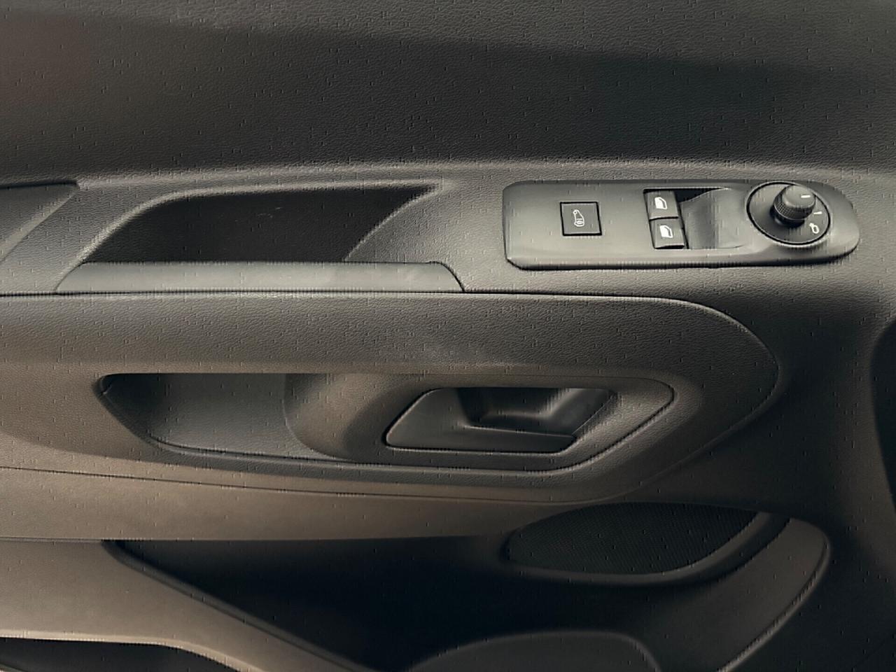 CITROEN BERLINGO VETRATO 3 posti 7.000+iva