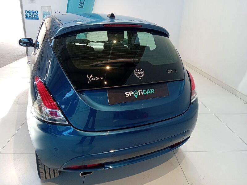 Lancia Ypsilon 1.0 FireFly 5 porte S&S Hybrid Gold